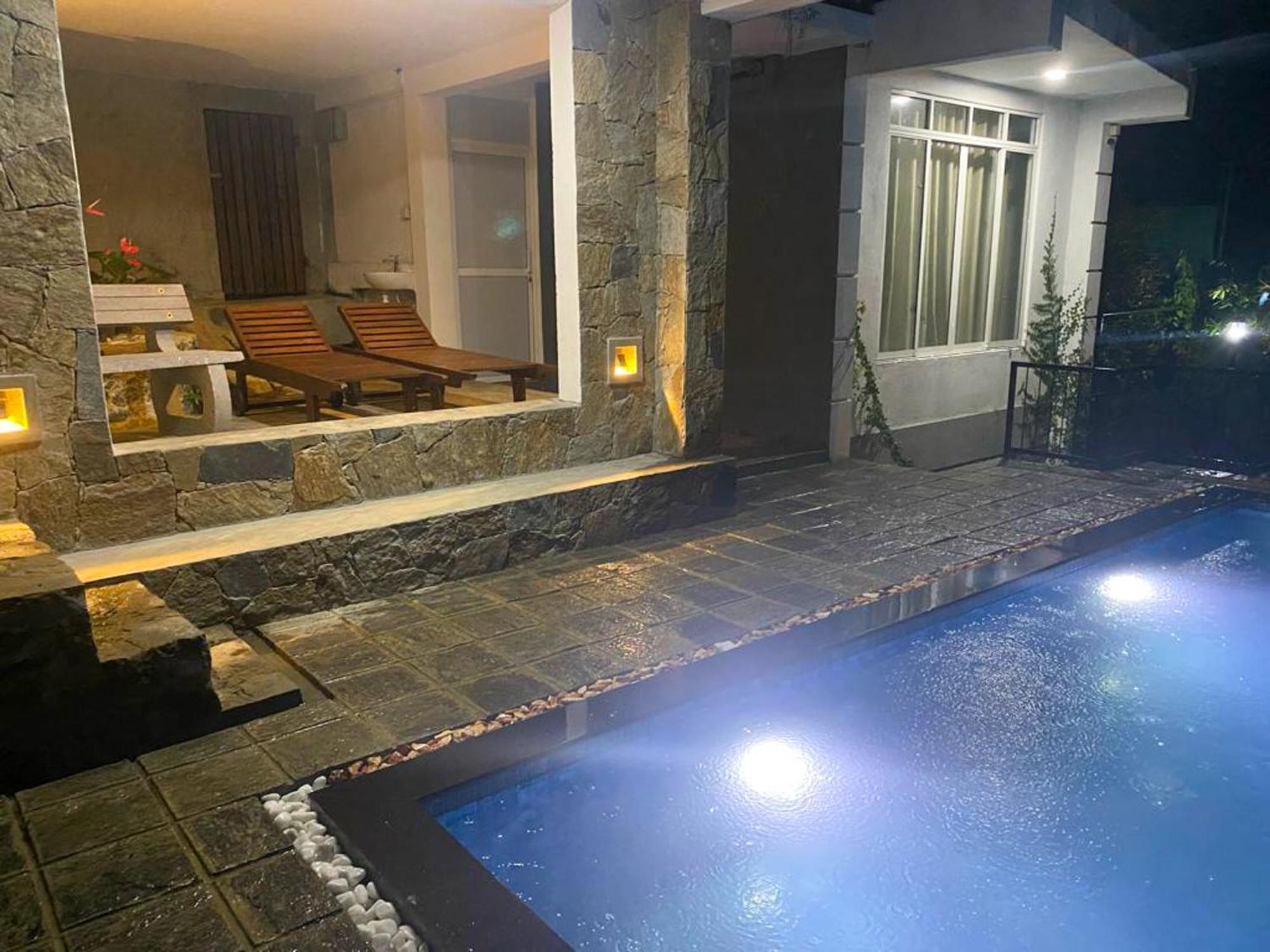 Amandara Hills Канди Екстериор снимка